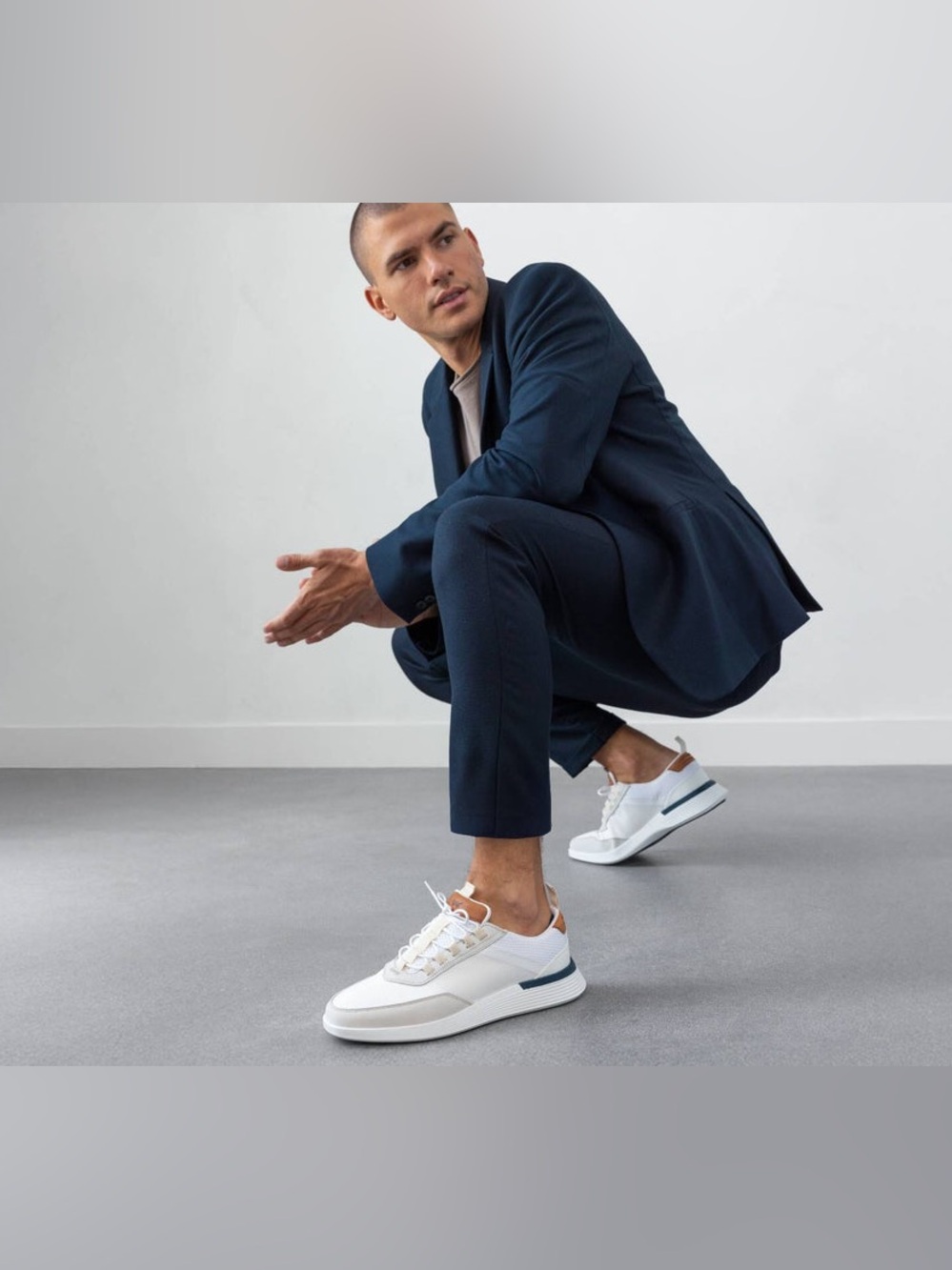 Wolf and Shepherd Crossover Victory Trainer in White/White.